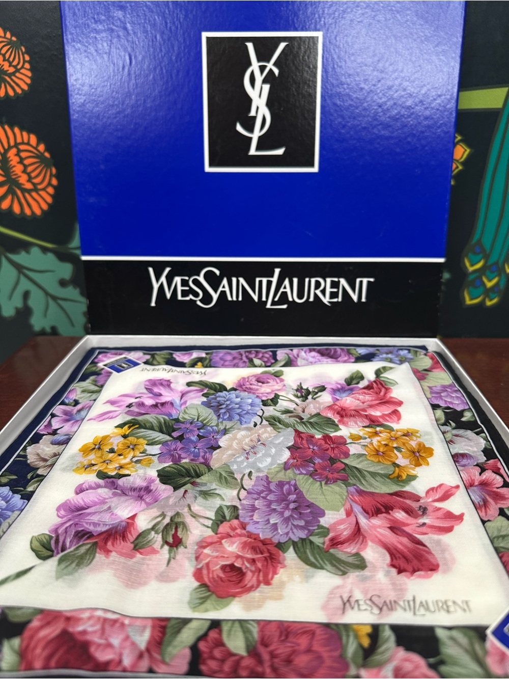 Vintage Yves Saint Laurent Floral Neckerchief Scarf Set NIB Boxed YSL - Picture 2 of 6